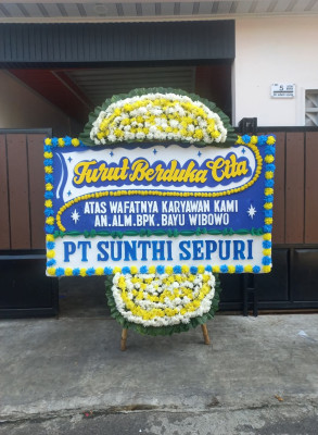 Papan Bunga Duka di Kampung Bali
